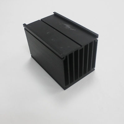 ISO9001 مبادل حراري من الألومنيوم باللون الفضي / الأسود / خيارات الألوان المخصصة